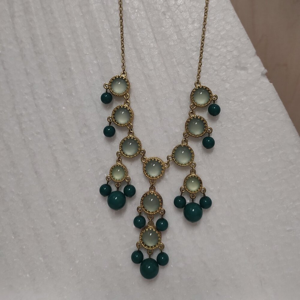 VINTAGE FAUX PEARL DROP NECKLACE